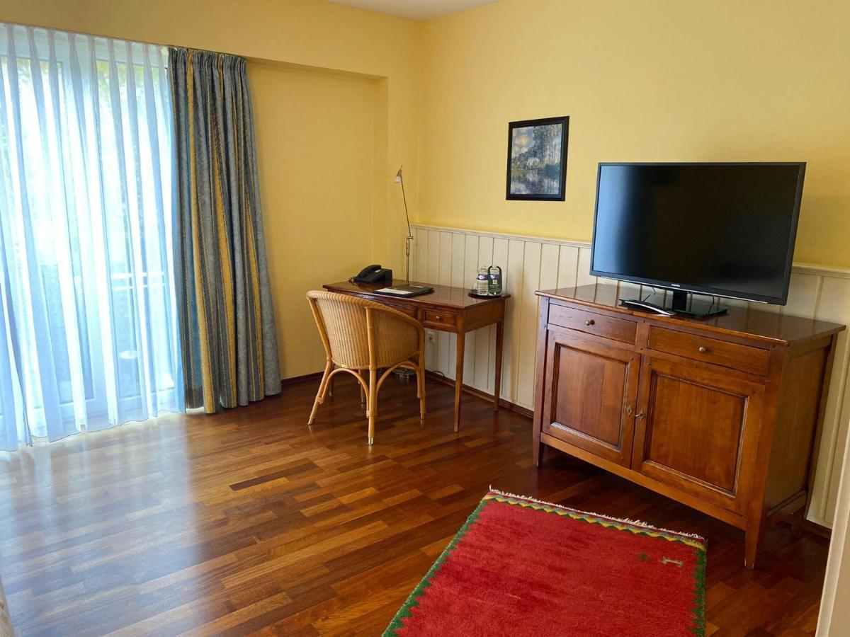 Hotel Goldener Stern Sankt Ingbert Eksteriør bilde